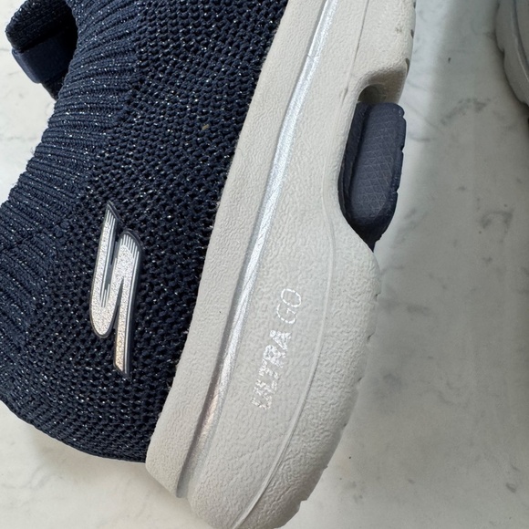 Sketchers Go Walk machine washable starlit navy slip ons, size 8.5 - Picture 6 of 16